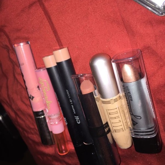 Makeup bundle - Picture 5 of 7